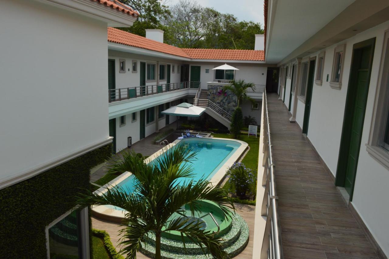 Hotel Villa Magna Poza Rica Экстерьер фото